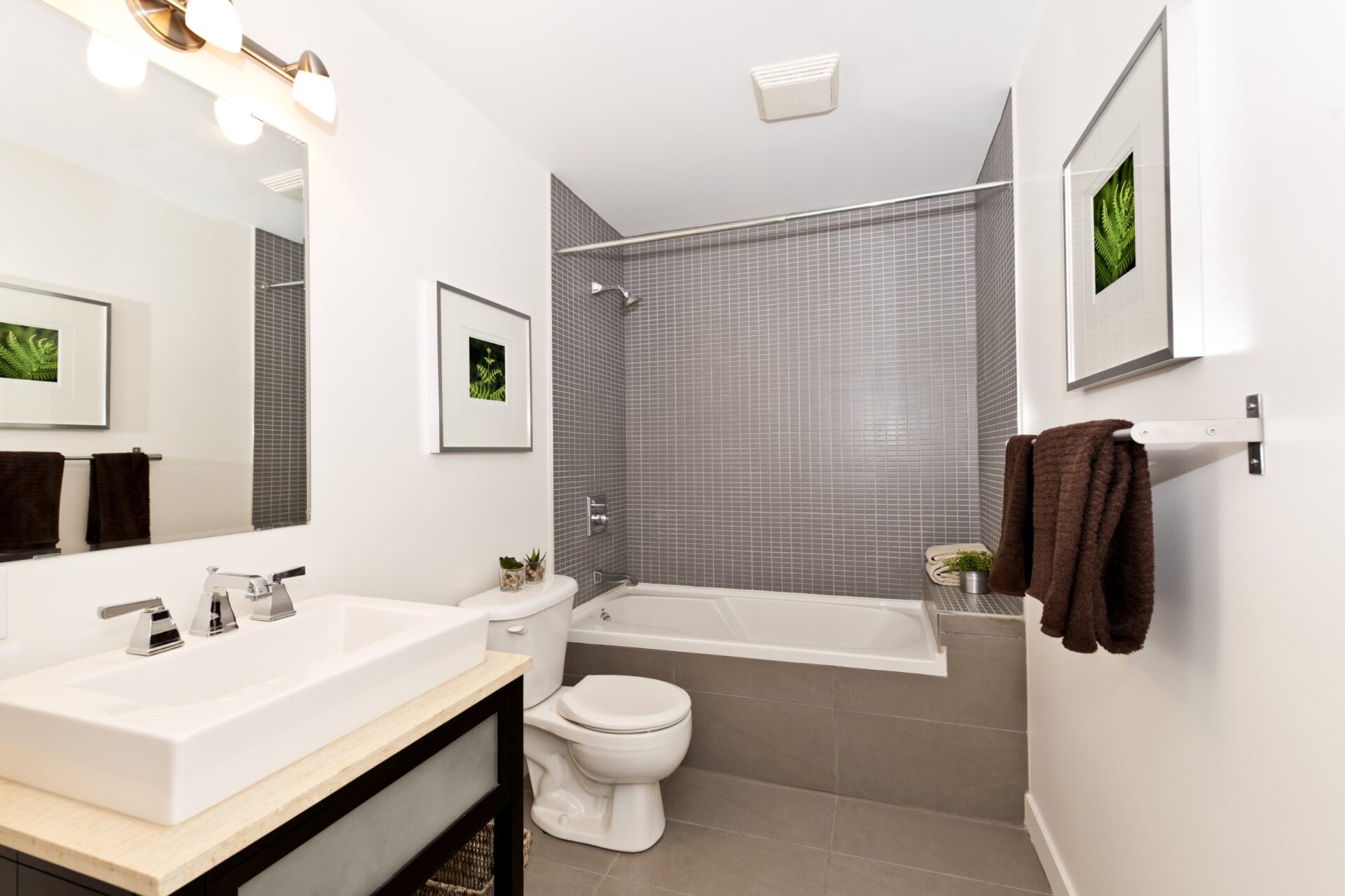 interior three piece bathroom